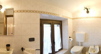 הוילה ארצו Casa Di Sasso מראה חיצוני תמונה